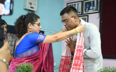 সুখৰ চকুপানী—পিতৃ-মাতৃৰ আশীৰ্বাদেৰে এগৰাকী যুৱতীৰ নতুন অধ্যায়
